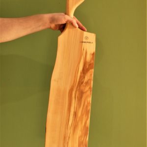 tagliere di design in legno di ulivo