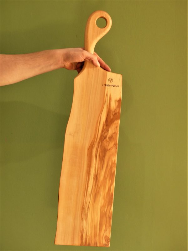 tagliere di design in legno di ulivo